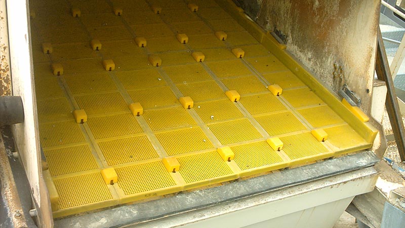 mines, quarries, grilles permatech, metal grilles, steel, anti-clogging, polyurethane, rubber, france, rhone alpes